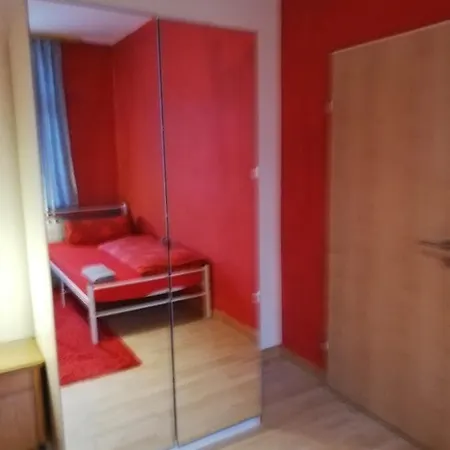 Apartment Red, *